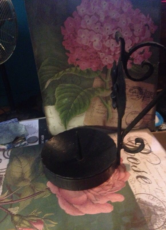 Candle holder