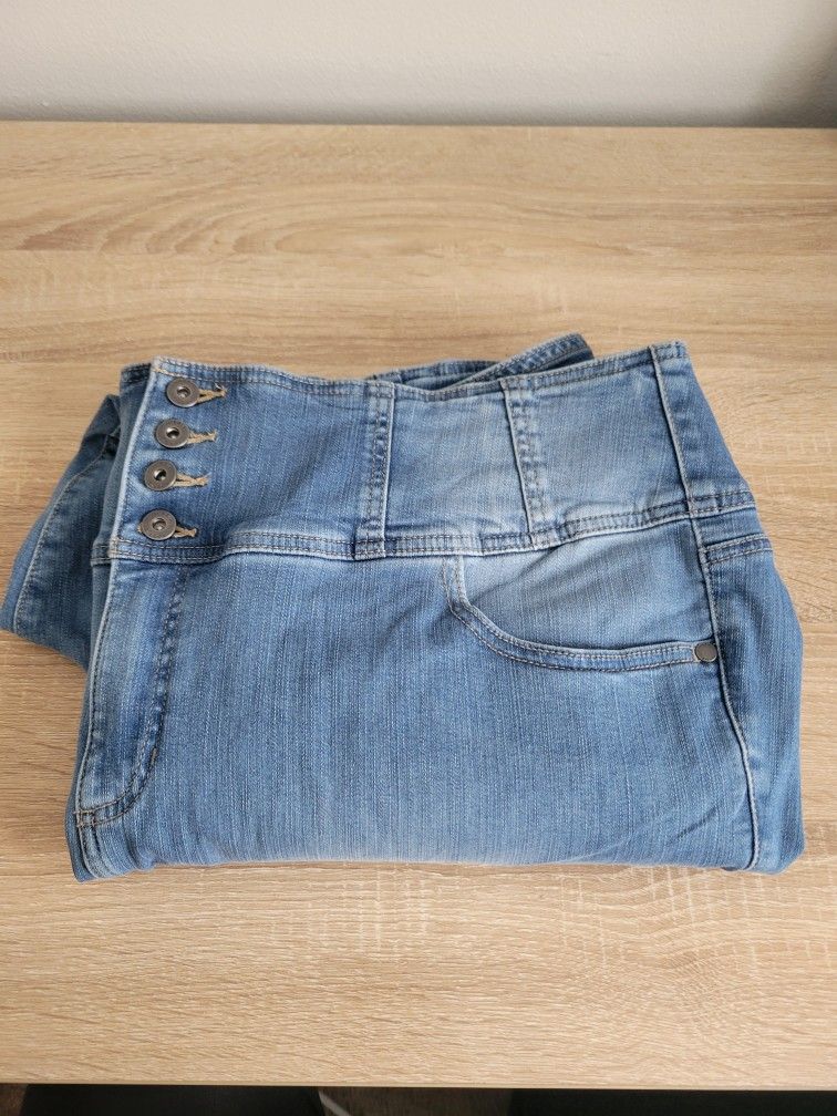 Torrid High Rise Skinny Jean