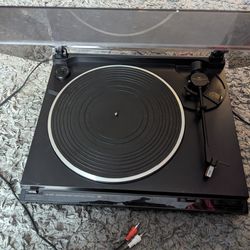 JVC Auto Return Turntable System with Amps