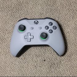 Xbox One Wireless Controller