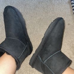 Ultra Mini Uggs Size 7