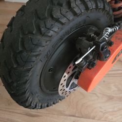 2x 2800W Scooter Motors attached to 60V Sine Wave Brushless Motor Controllers