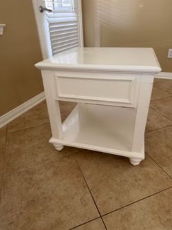 Pair of White Wood Nightstand or Side Tabke with Drawer and Shelf