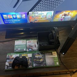 XBOX ONE X GAME AND HEADSET INCLUDED