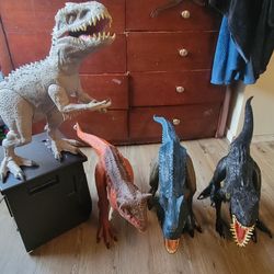 Super Colossal Dinosaurs 