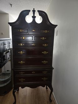 Vintage Queen Anne Style Highboy Dresser