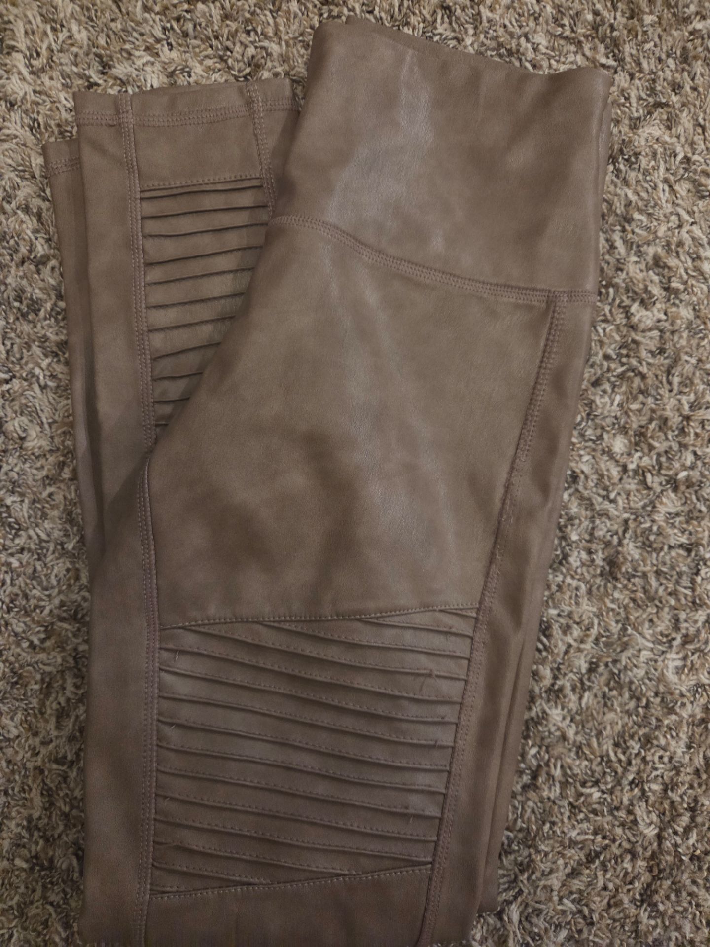 7 For All Mankind Moto Leggings Size Small