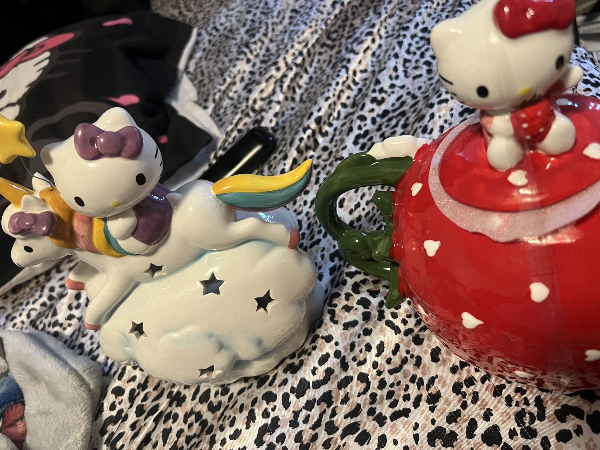 Hello Kitty Both