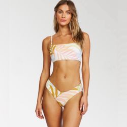 NWT Billabong Tropic Jungle Fiji - Reversible Bikini Bottoms for Women S