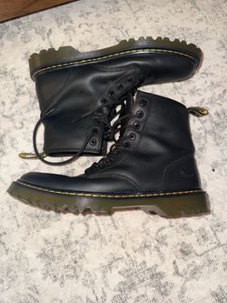 Dr. Martens Men's Black Combat Ankle Boots Lace-Up Round Toe US 12 UK 11 NEW