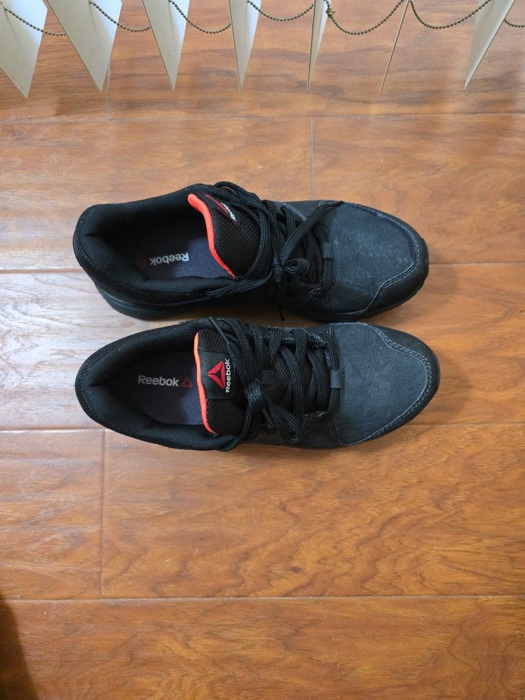 Black REEBOK Sneakers