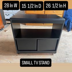 SMALL TV STAND⚫️⚫️⚫️