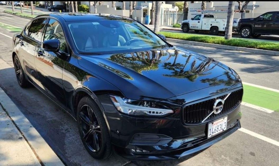 2018 Volvo S90