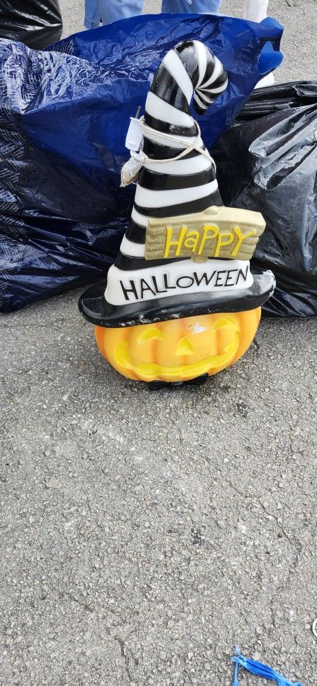 Halloween Blowmold Light Up