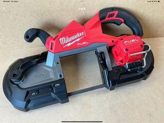 Milwaukee 2929-20 M18 FUEL 18V Lithium-Ion Brushless Cordless 5in. capacity Deep Cut Band Saw (Tool-Only)