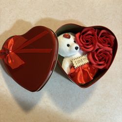 Beautiful Valentine Tidy Bear And Red Rose Gift 
