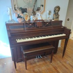"Everett" Vintage Upright Piano 