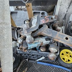 Trailer Hitch Receivers W/ Balls