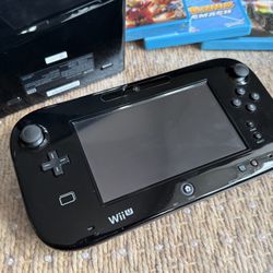 Nintendo Wii U bundle with 3 Games