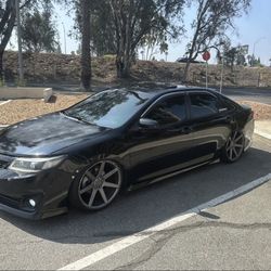 2012 TOYOTA CAMRY SE