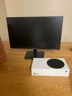 Used Xbox Series S and Viewedge 144 hz Monitor