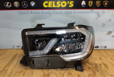 TOYOTA SEQOUIA HEADLIGHT OEM 2018 - 2022