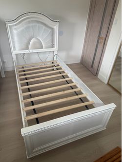 Allura White LED Youth Bedroom Set