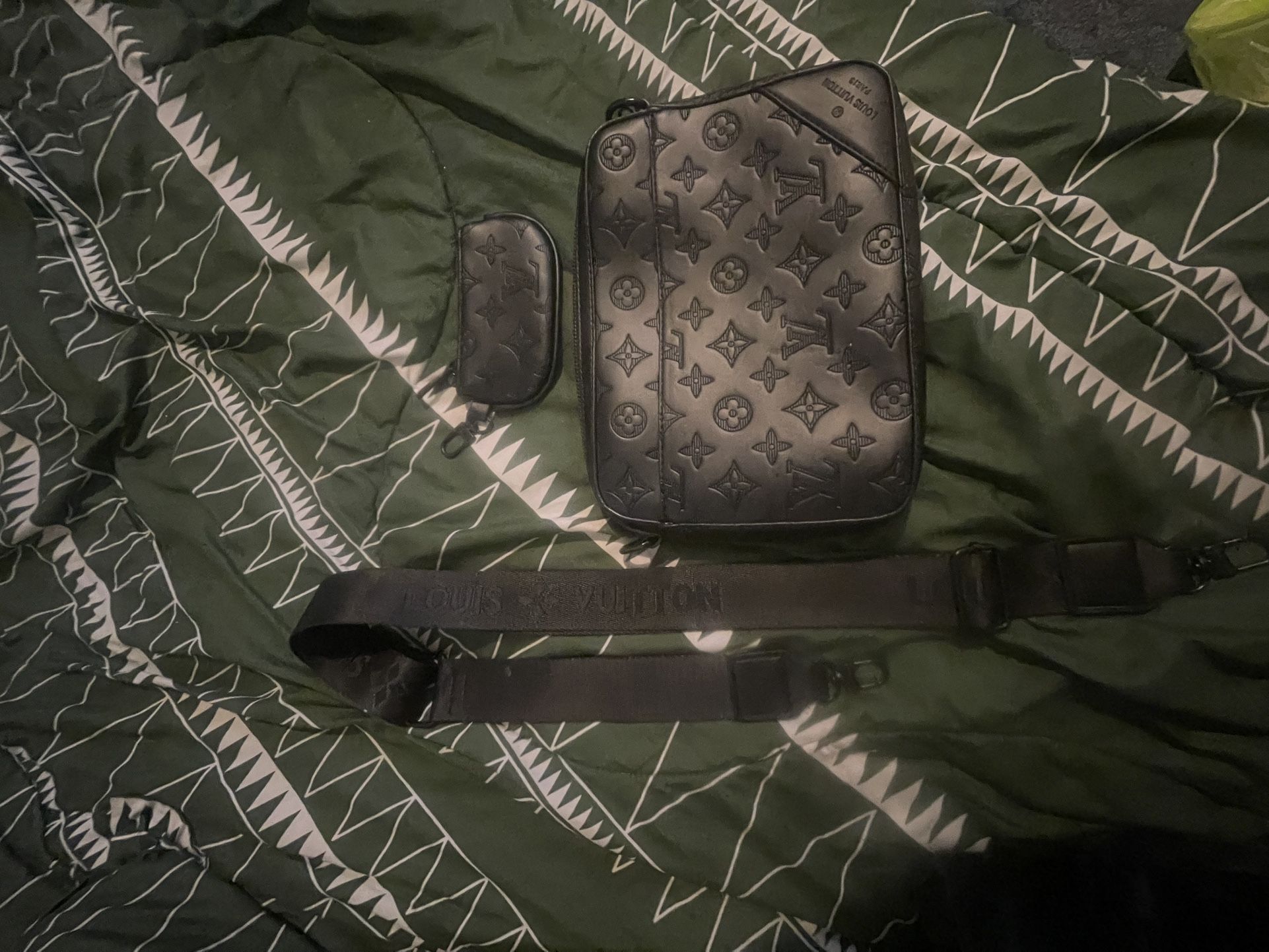 2 Peace Crossbag 