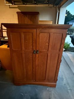 Desk hutch