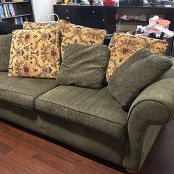 Green textured fabric couch $75 obo