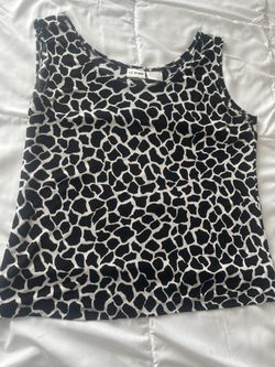 Women's Sleeveless Liz Baker Knit Medium Top