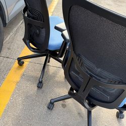 Haworth Zody office chair / 10 + available