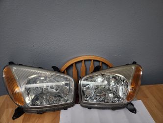 Toyota Rav4 2001 Tail Lights