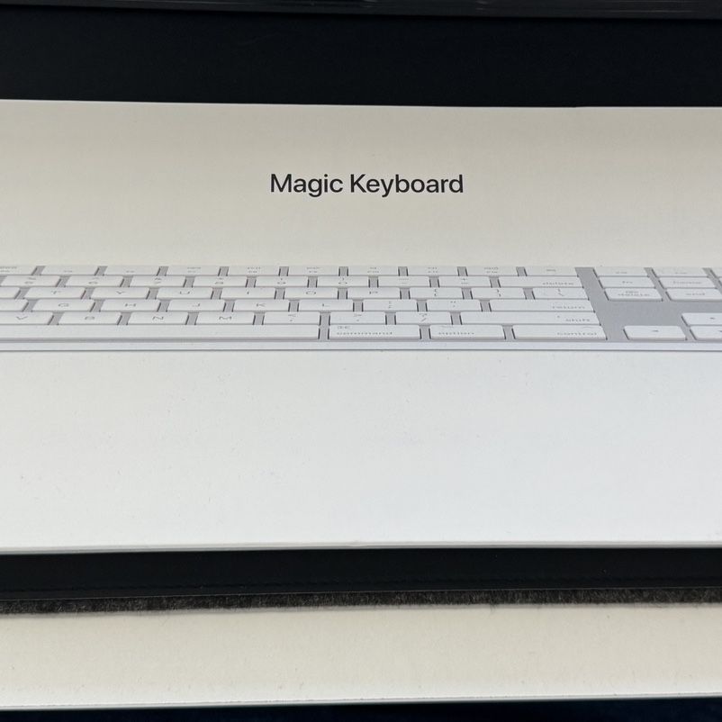 Apple Magic Keyboard with Numeric Keypad 