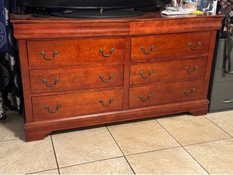Wood Dresser