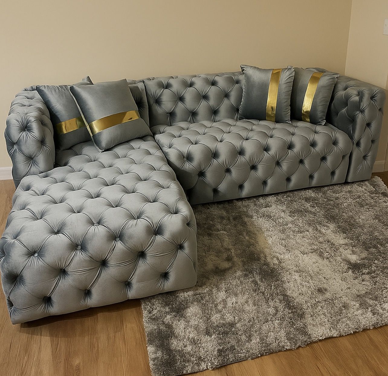 Couch Ash Gray