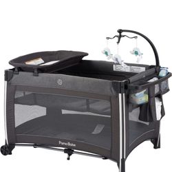 Travel Baby’s Crib.   /   Corral De Bebe