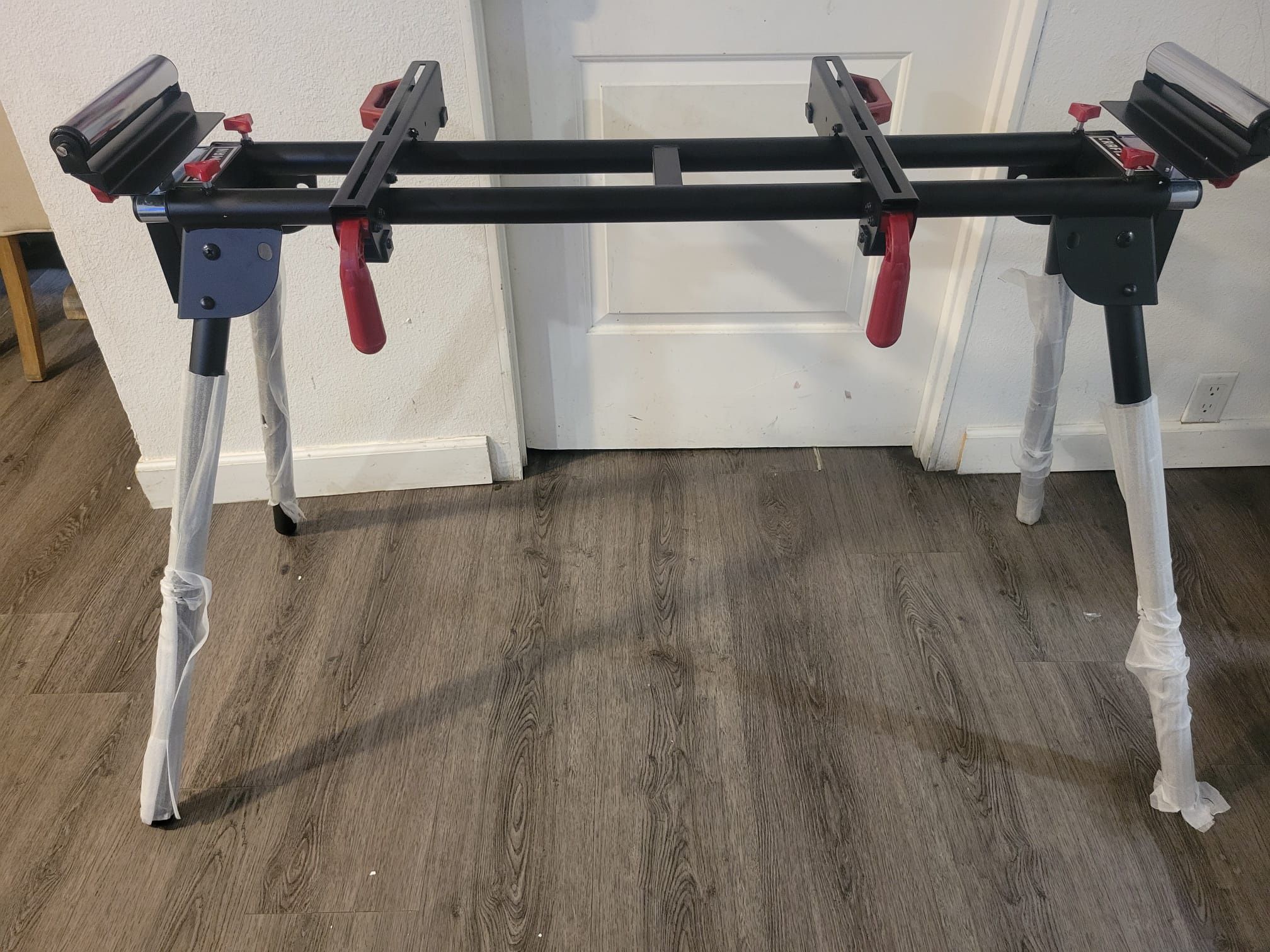 Craftsman Sliding Saw With Stand 10” 15 Amps
