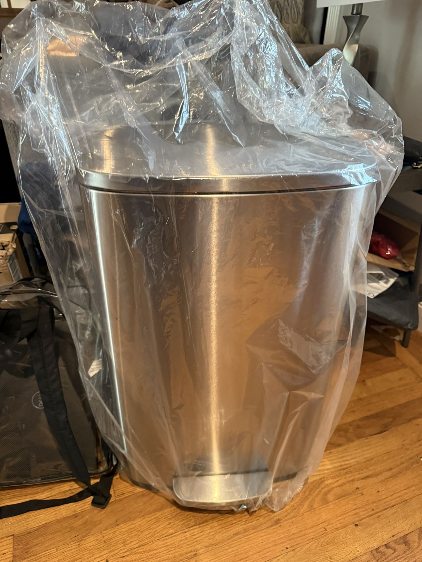 Large Stainless steel Trash Can (new In Box) Slow Close Step
