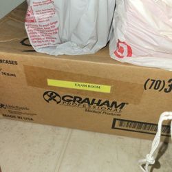 FREE DISPOSABLE LARGE  DOOR LOCKS WITH KEY Batteries