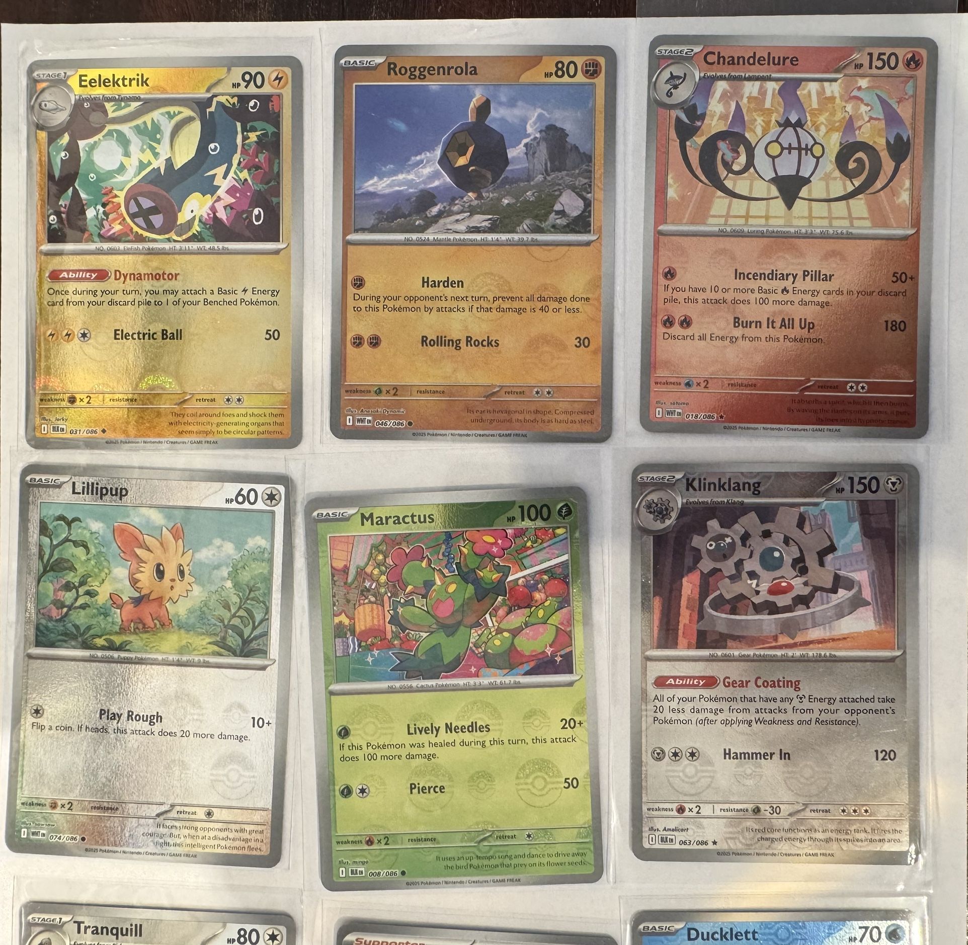 Pokemon (Pokeball Pattern) Lot - Black Bolt & White Flare - 18 Card Total NM