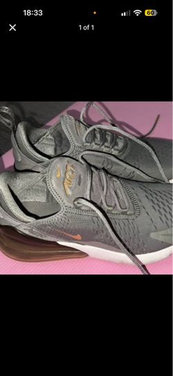 Nike Air Max 270 Sneakers - Like new