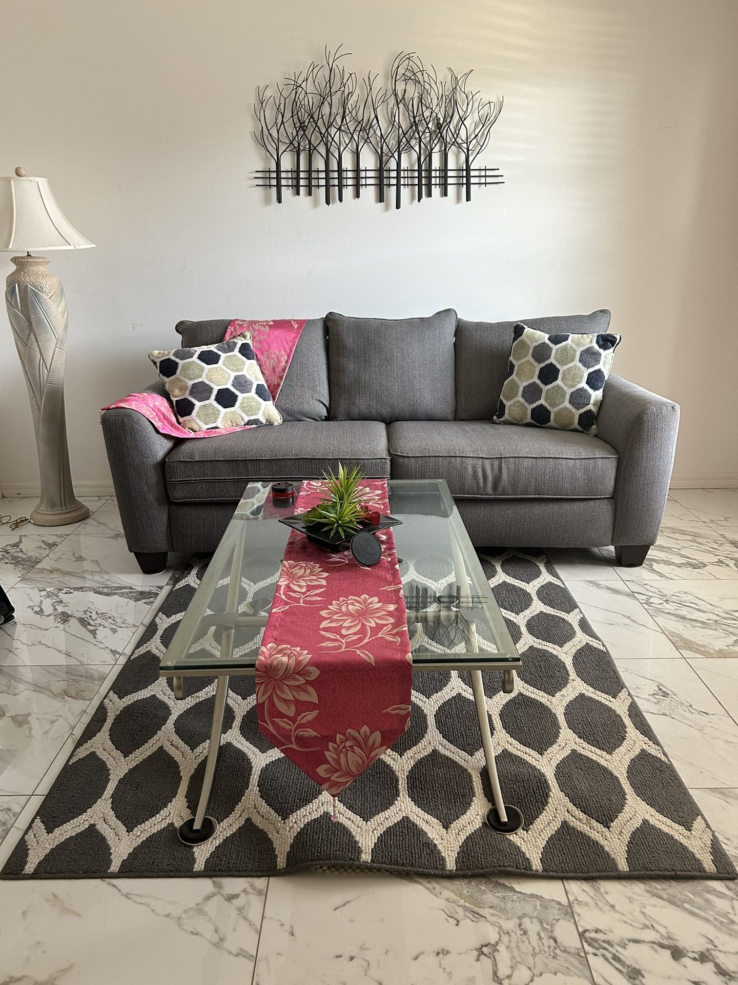 Love Seat / Bed