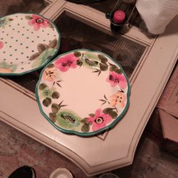 Pioneer Woman Plates