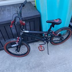 Black razor bike needs innertube