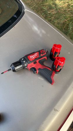 Milwaukee drill driver