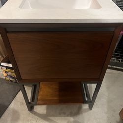 Bathroom vanity