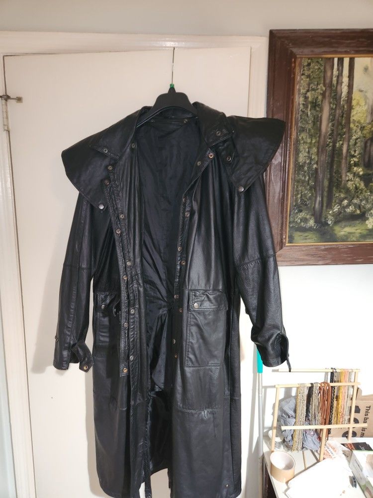 Vintage 90's Shoulder Hooded Leather Trench Coat XL.