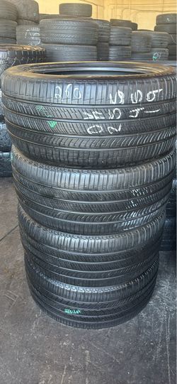 255/45/19 Pirelli Scorpion Tires