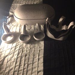Meta Quest 2 With 3 Controllers 